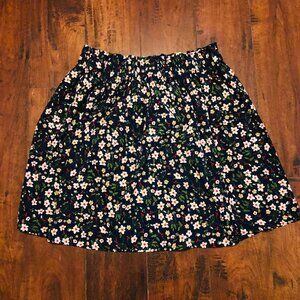 NWOT NAVY FLORAL SKIRT
